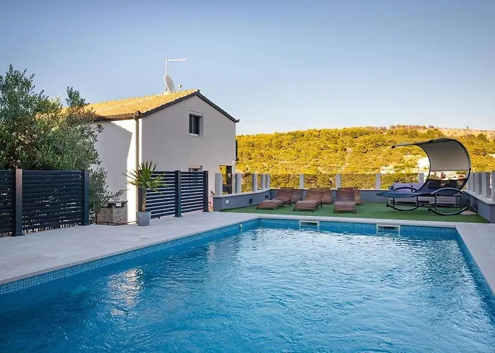 Appartement Jole 1 *